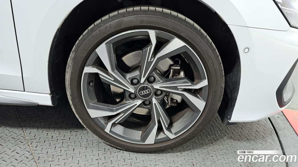 Audi A3 40 TFSI Premium, 2025