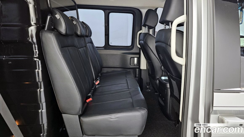 Hyundai Staria Cargo 5-Seater, 2025