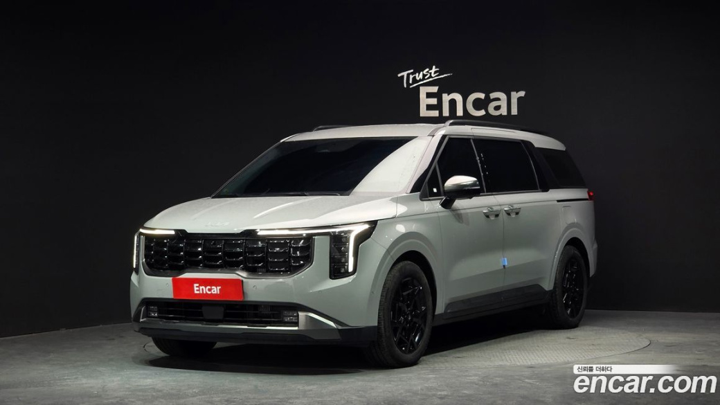 Kia Carnival 9-Seater Gravity, 2025