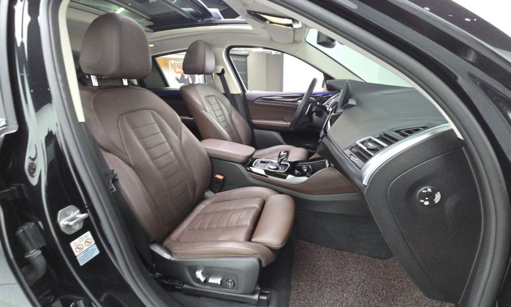 BMW X4 xDrive20i xLine, 2022