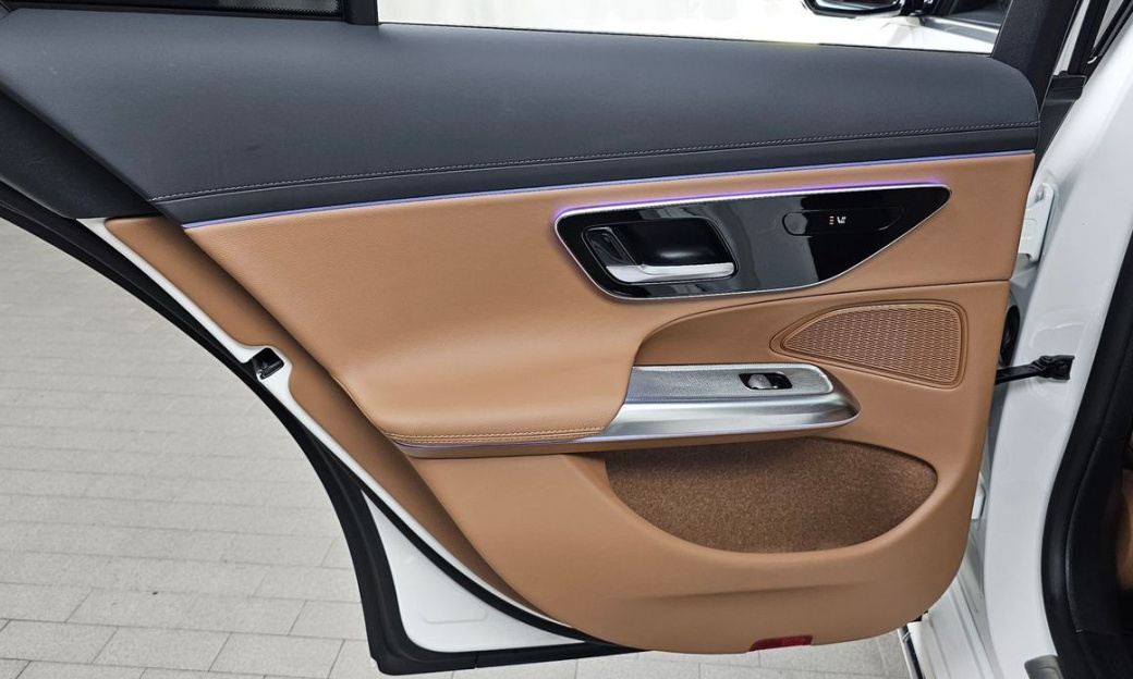 Mercedes-Benz E-Class E220d 4MATIC Exclusive, 2024