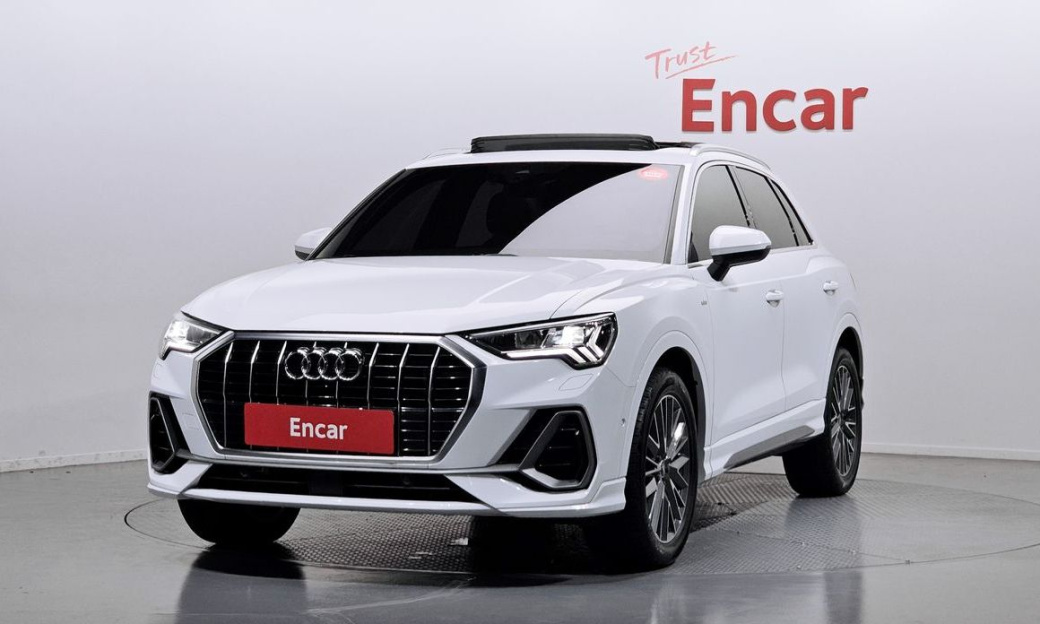 Audi Q3 35 TDI Premium, 2022