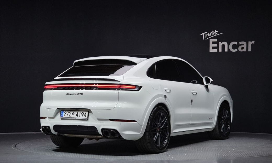 Porsche Cayenne 4.0 GTS Coupe, 2025