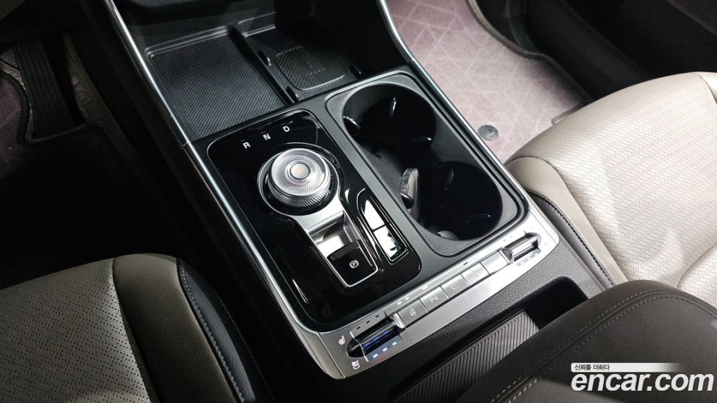 Kia Carnival 7-Seater Noblesse, 2025
