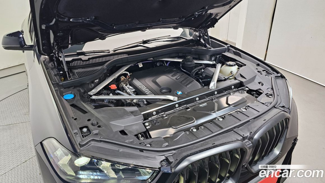 BMW X6 xDrive40d M Sport Pro, 2025