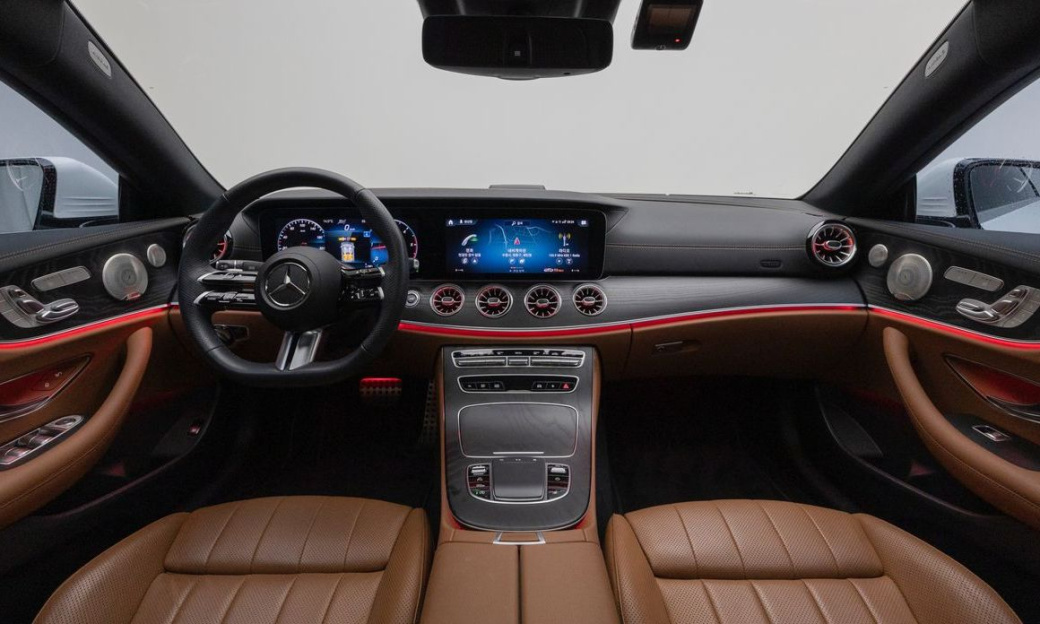 Mercedes-Benz E-Class E300d 4MATIC Coupe, 2023