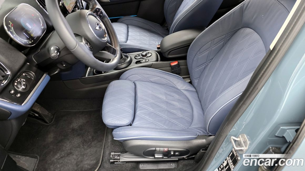 Mini Countryman ALL4 Classic Launch Pack, 2023