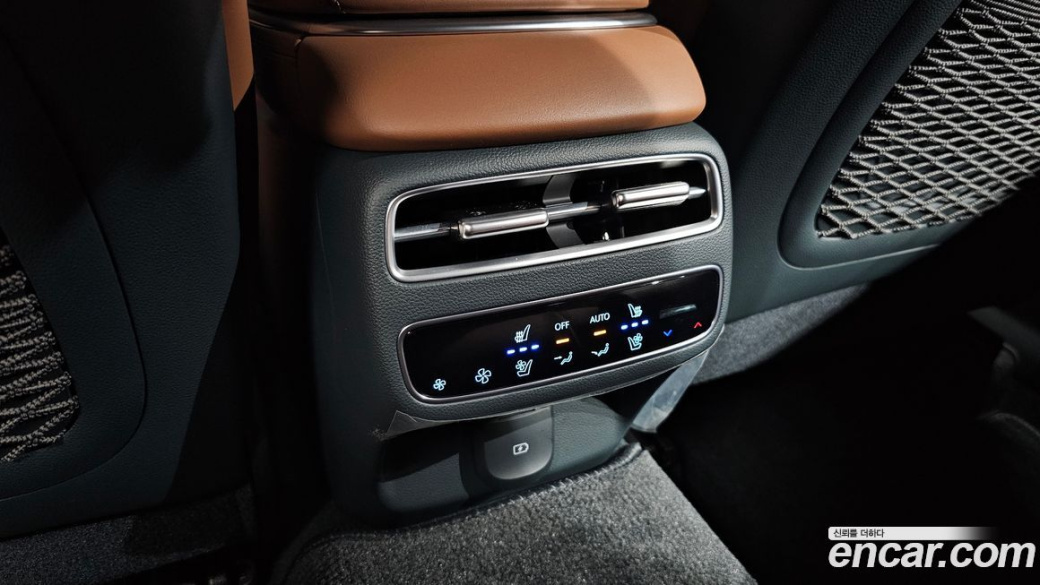 Genesis GV70 2.5T Gasoline 2WD, 2025