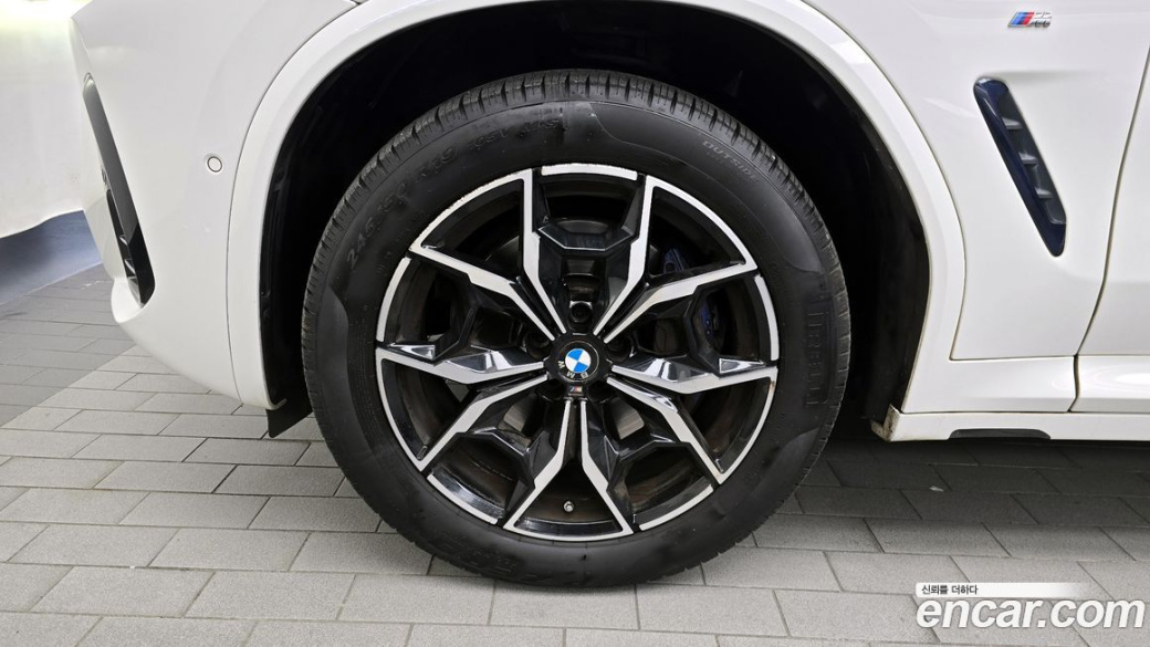 BMW X4 xDrive20i M Sport, 2022