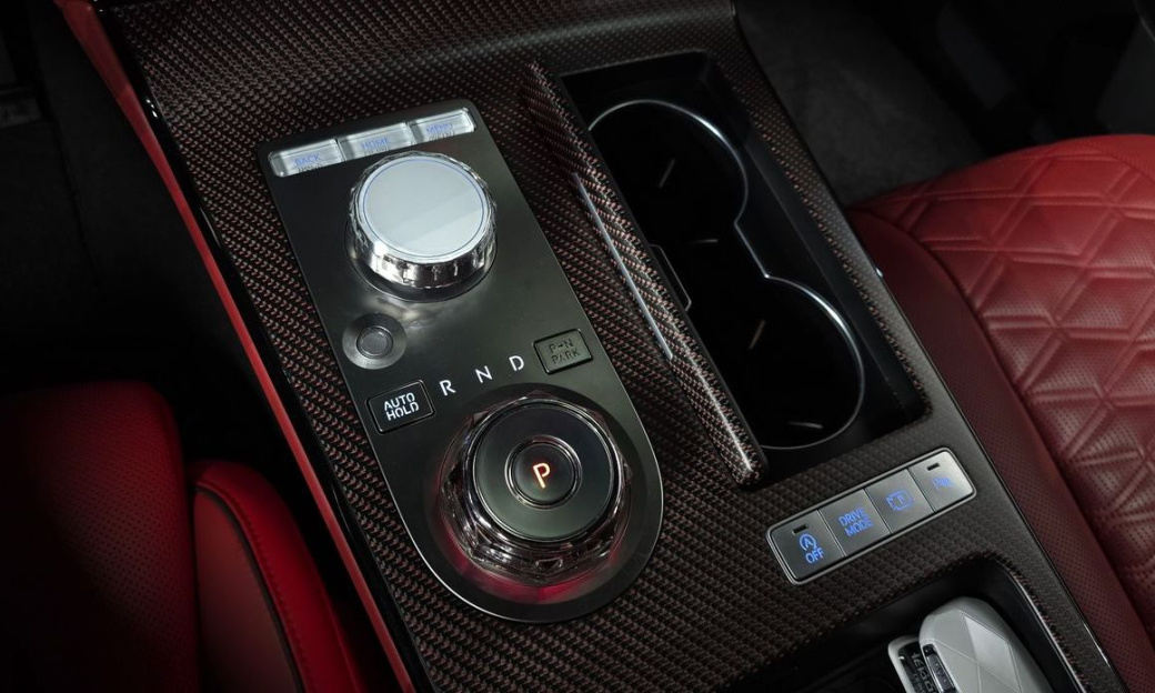 Genesis G80 Gasoline 2.5 Turbo AWD, 2025