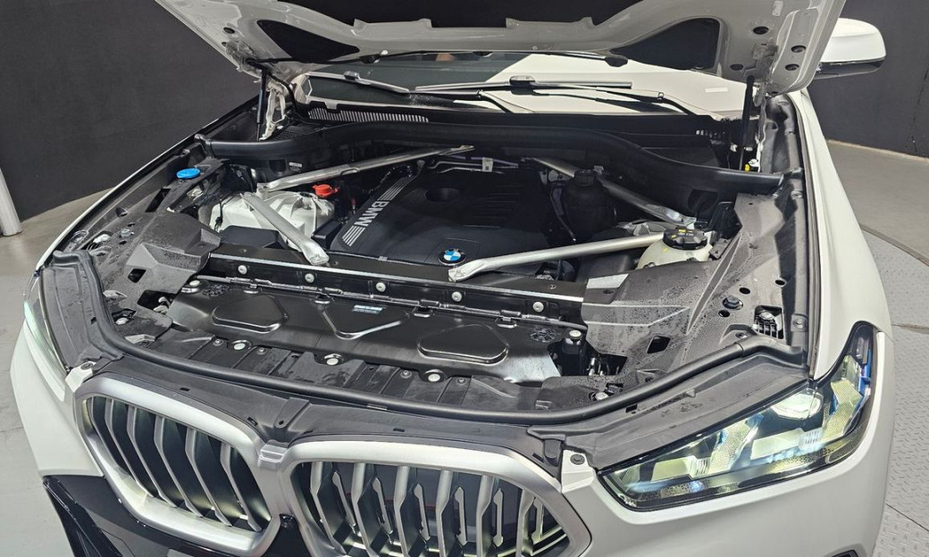 BMW X6 xDrive40i M Sport, 2024