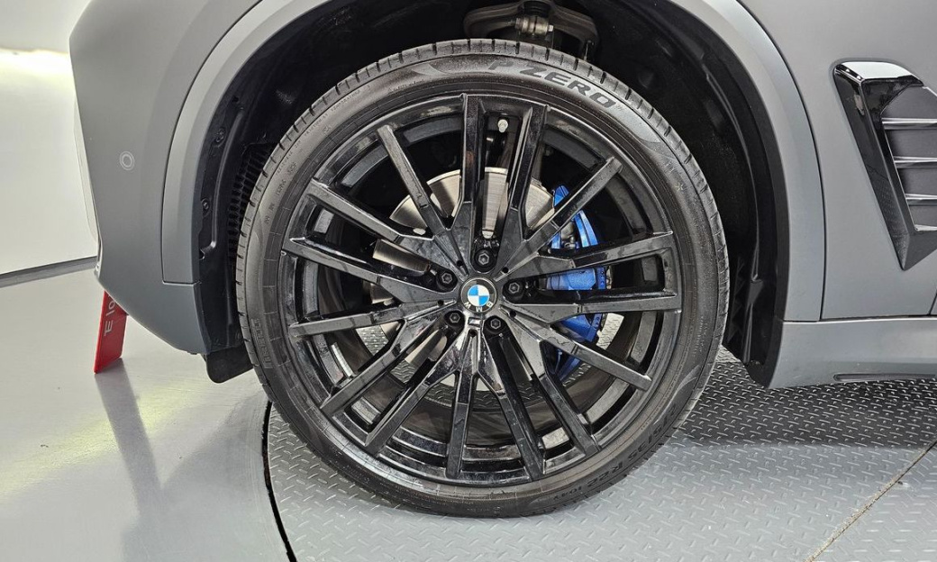 BMW X5 xDrive 40i M Sport, 2025