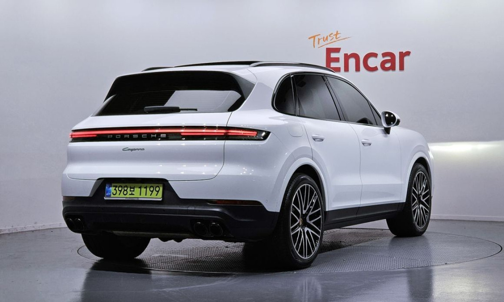 Porsche Cayenne 3.0, 2025