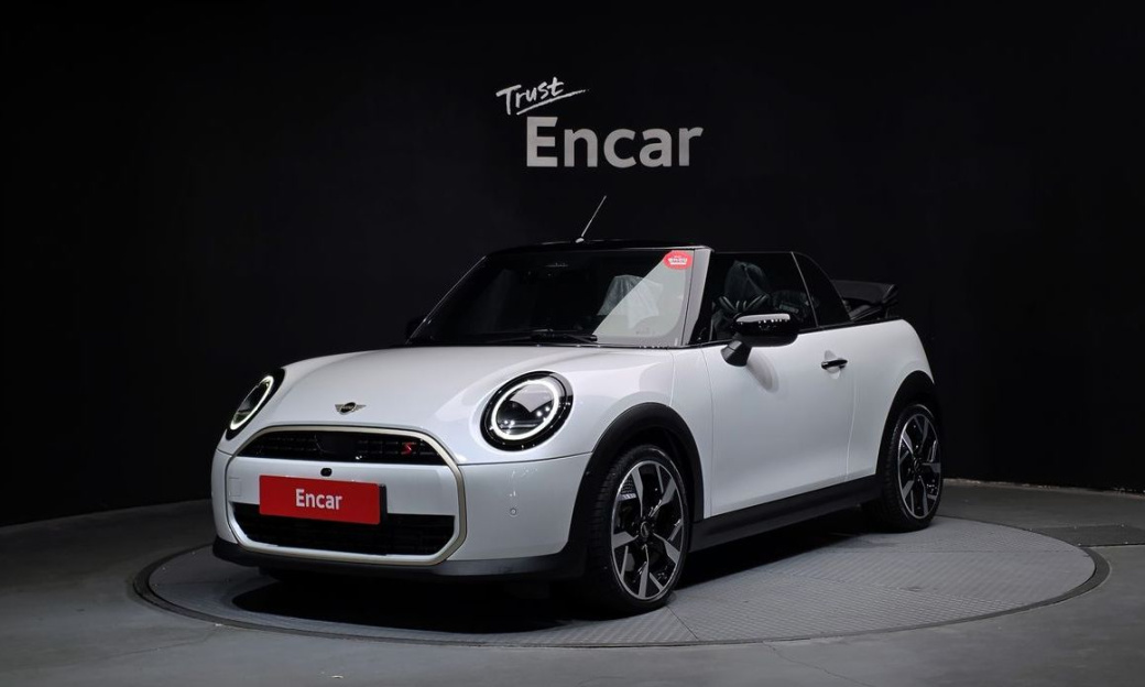 Mini Cooper Convertible Favoured, 2026
