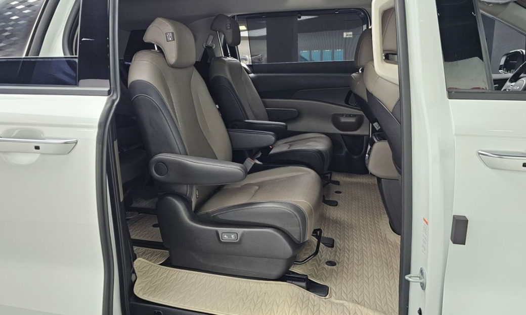 Kia Carnival 9-Seater Noblesse, 2025