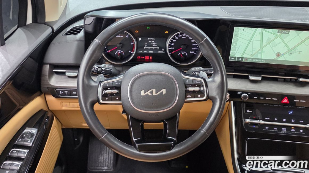 Kia Carnival 9-Seater Noblesse, 2023