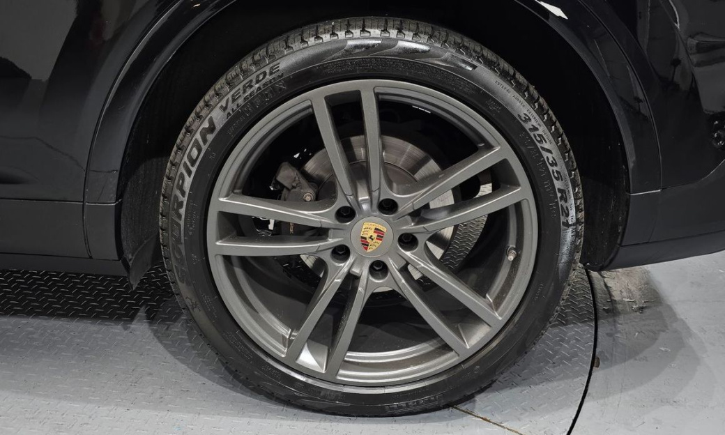 Porsche Cayenne 3.0 PLATINUM EDITION, 2023