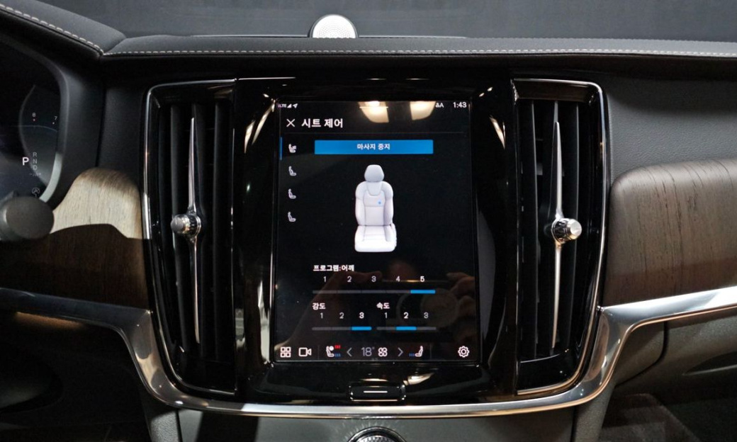 Volvo S90 B6 AWD Inscription, 2022