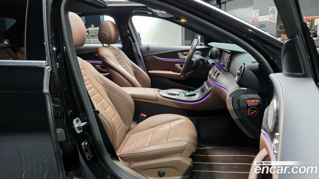 Mercedes-Benz E-Class E250 AMG Line, 2023