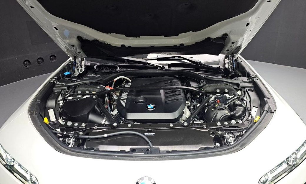 BMW 7-Series 740d xDrive M Sport, 2025