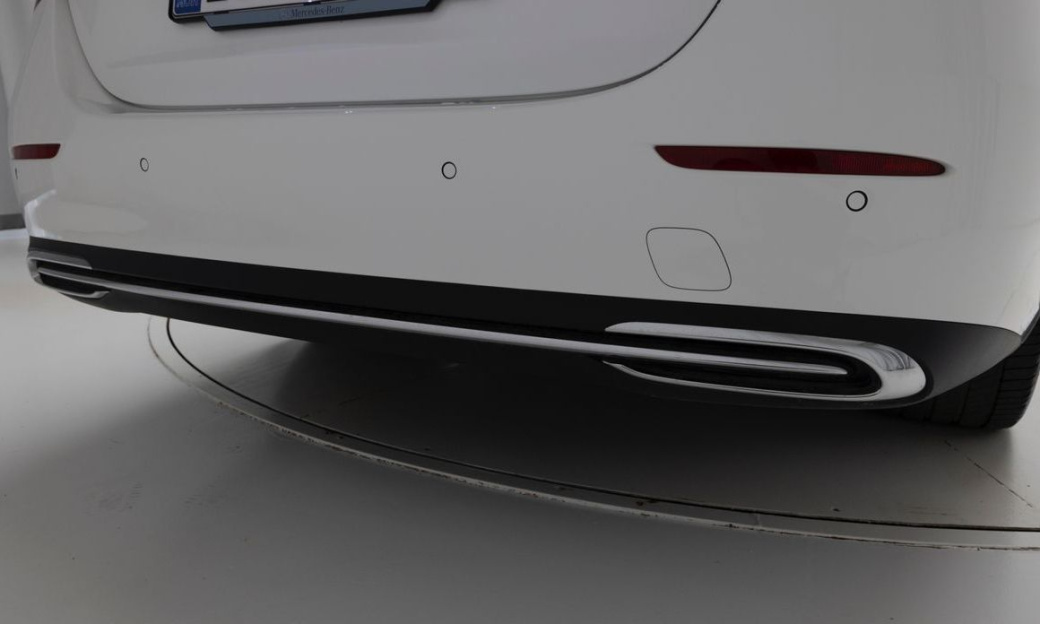 Mercedes-Benz E-Class E350 4MATIC Exclusive, 2025