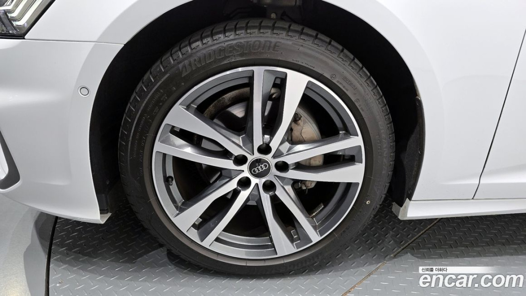 Audi A6 40 TDI Premium, 2023