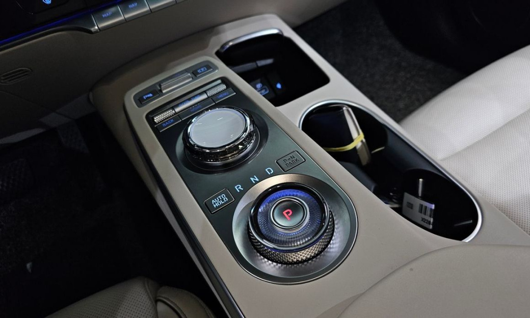 Genesis GV70 2.5T Gasoline 2WD, 2022