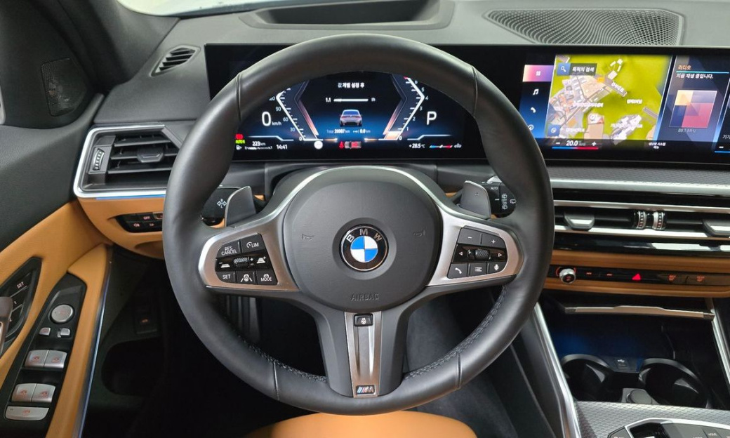 BMW 3-Series 320i Touring M Sports, 2024