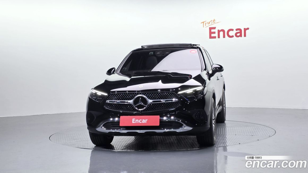 Mercedes-Benz GLC-Class GLC300 4MATIC Avnatgarde Coupe, 2025