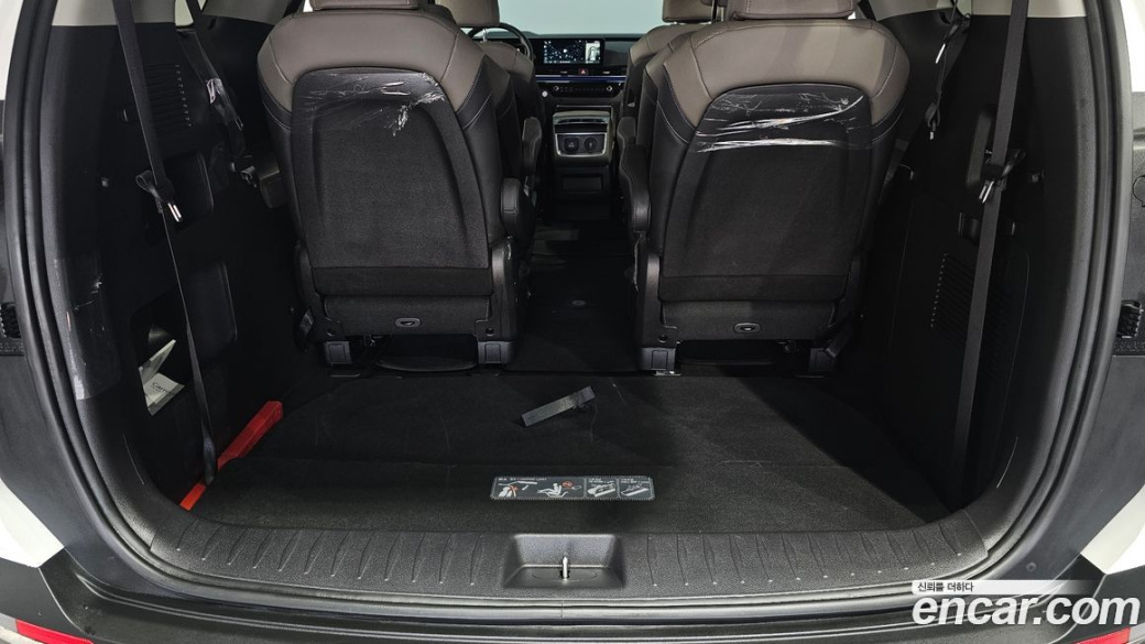 Kia Carnival 9-Seater Signature, 2025