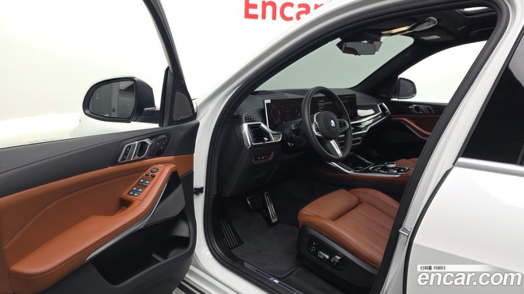 BMW X7 xDrive 40i M Sport 6STR, 2025