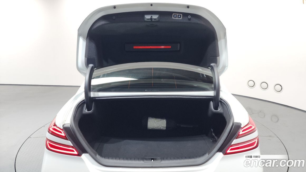 Genesis G70 Gasoline 2.0T 4WD, 2021