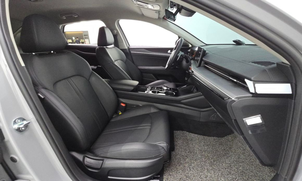 Kia K5 2.0, 2024