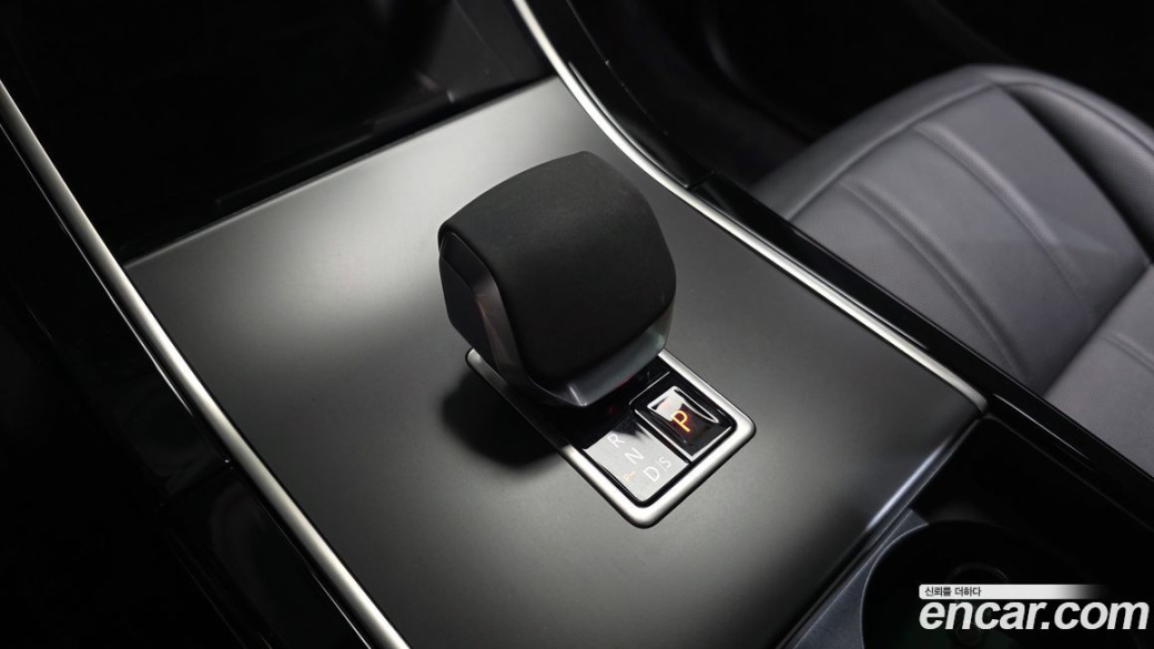 Land Rover Range Rover Evoque P250 Dynamic SE, 2024
