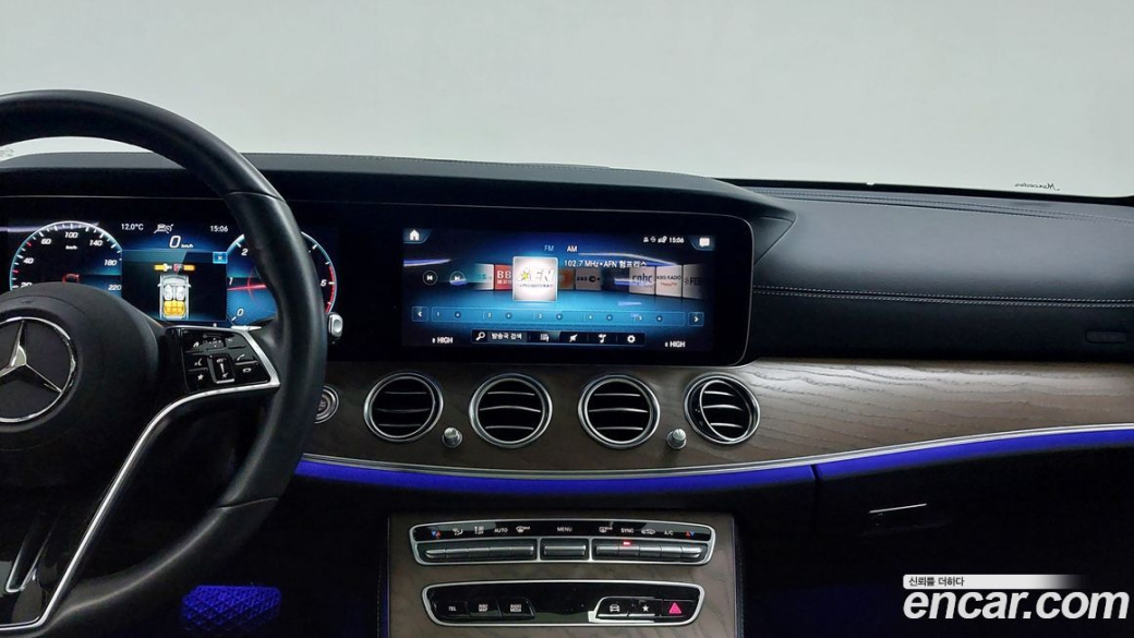 Mercedes-Benz E-Class E220d 4MATIC Exclusive, 2022