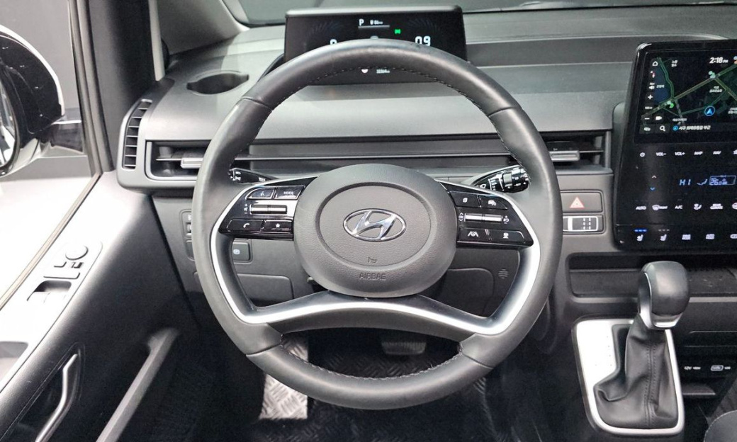 Hyundai Staria Tourer 9-Seater, 2024