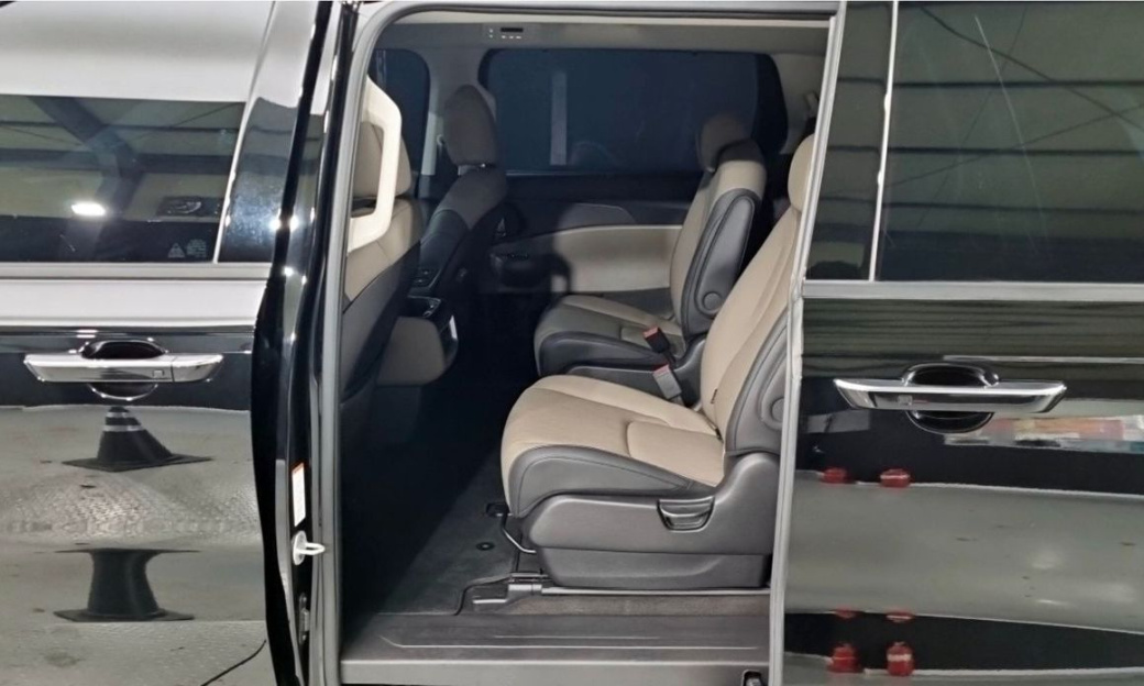 Kia Carnival 9-Seater Noblesse, 2025