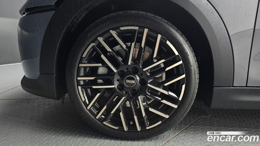 Mini Cooper Convertible Favoured, 2025