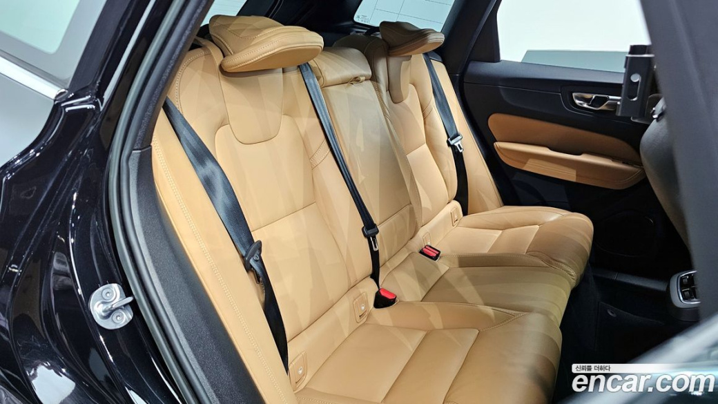 Volvo XC60 B6 Ultimate Bright, 2023