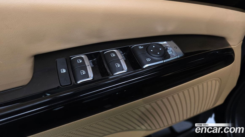 Kia Carnival 9-Seater Noblesse, 2023