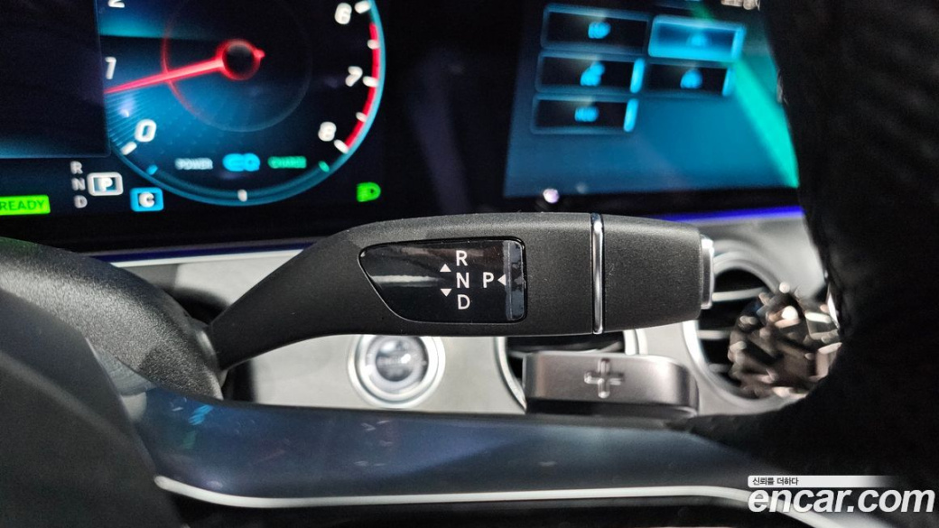 Mercedes-Benz E-Class E350 4MATIC AMG Line, 2022