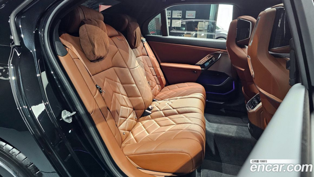 BMW 7-Series 740d xDrive M Sport, 2025