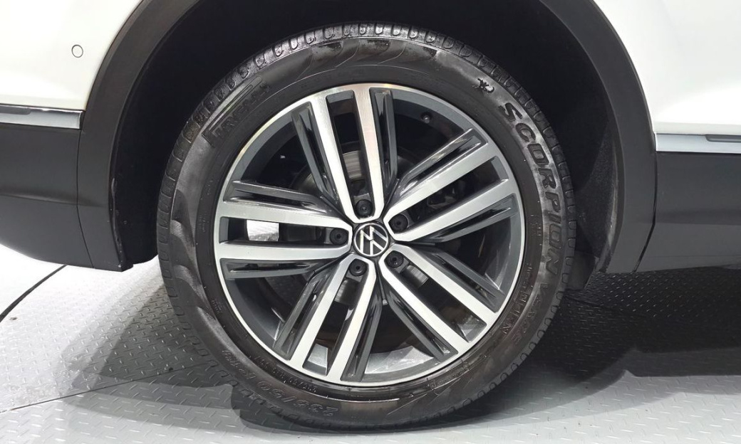 Volkswagen Tiguan 2.0 TDI 4Motion Prestige, 2023