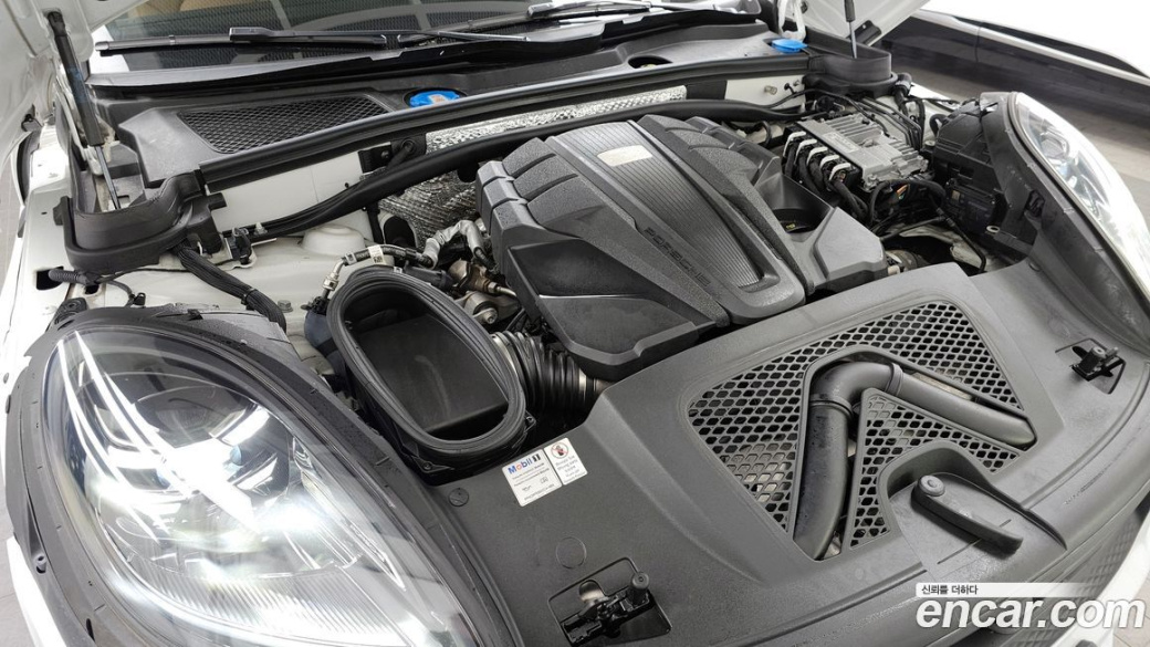 Porsche Macan 2.9 S, 2022