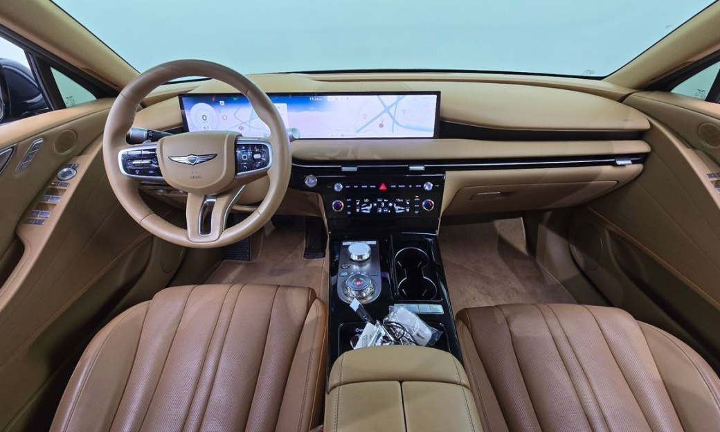 Genesis G80 Gasoline 2.5 Turbo 2WD, 2025