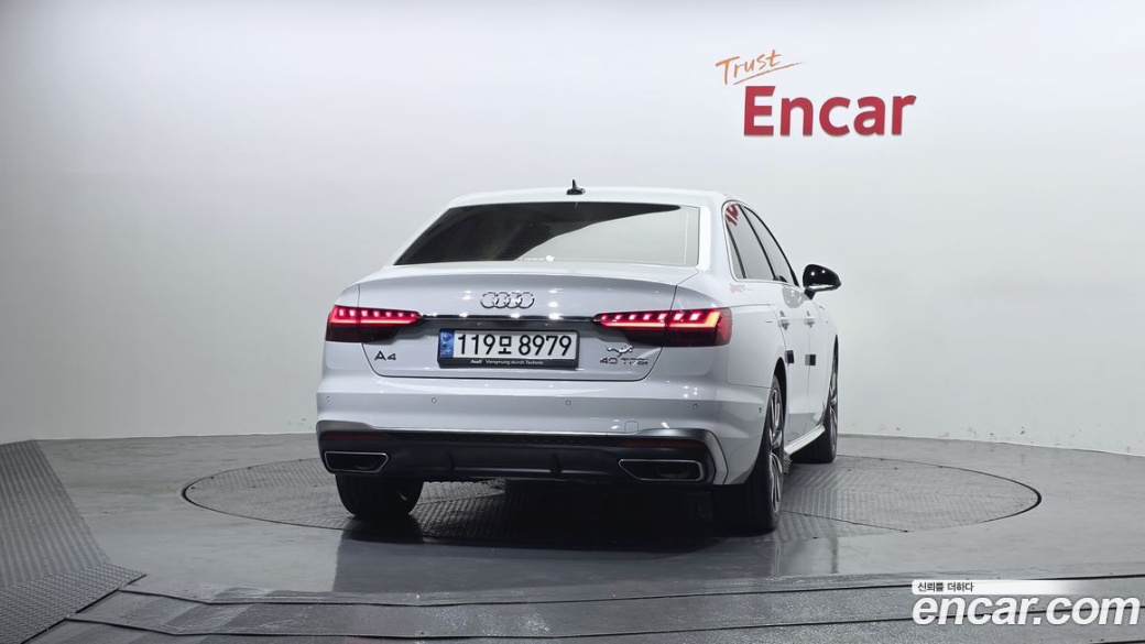 Audi A4 40 TFSI Premium, 2023