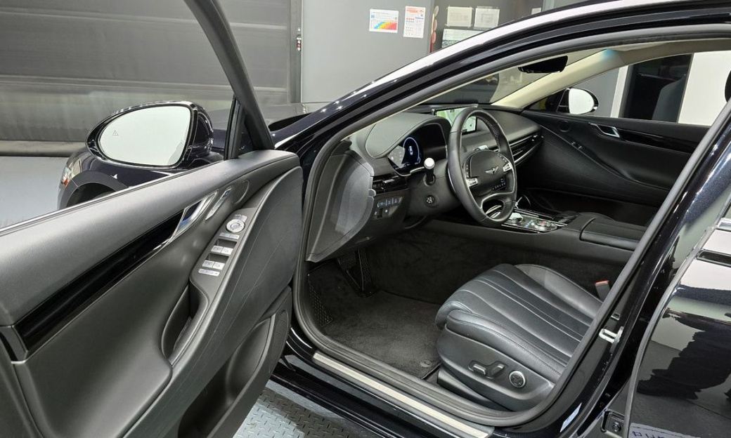 Genesis G80 Gasoline 2.5 Turbo AWD, 2023