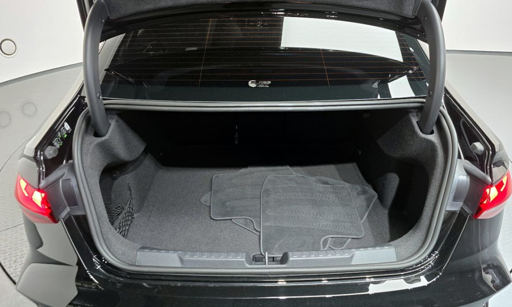 Audi A3 40 TFSI Premium, 2025