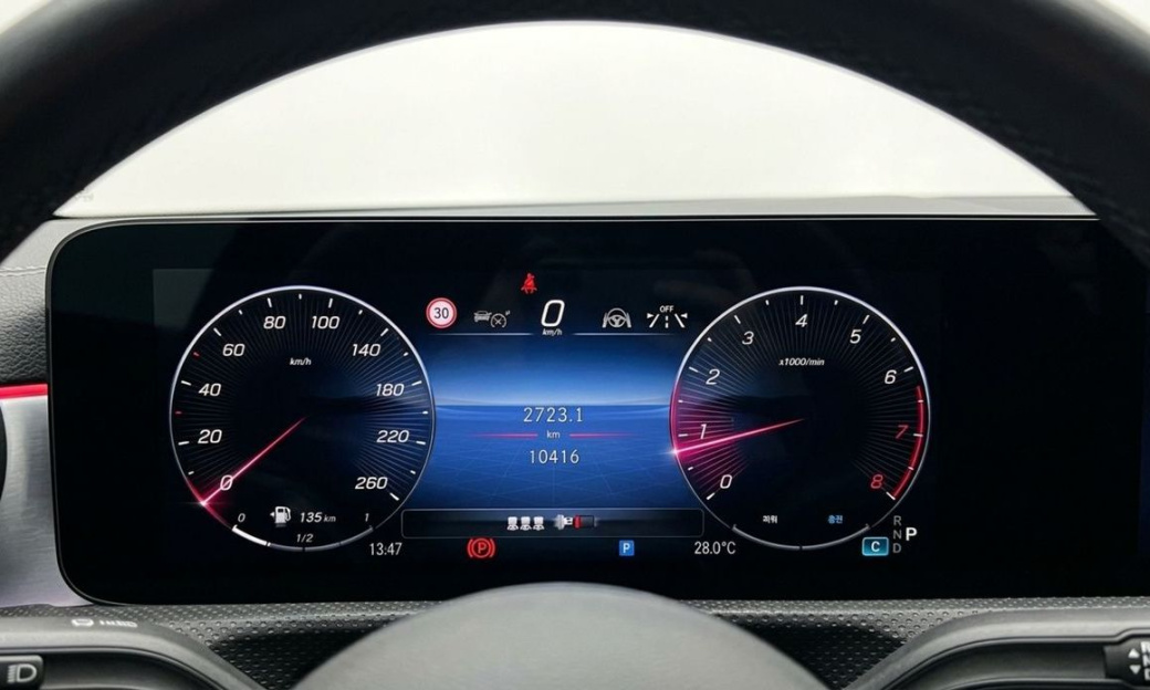 Mercedes-Benz CLA-Class CLA250 4MATIC, 2025