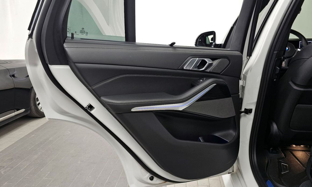BMW X5 xDrive 40i M Sport, 2024
